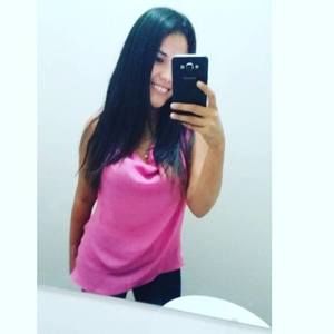 Meet your Posher, Leonor